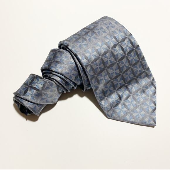 John Ashford Blue & Silver Geometric Silk Tie EUC - Picture 1 of 8